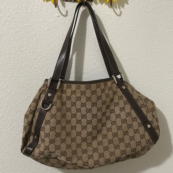 Gucci Bags Authentic Gucci Abbey Shoulder Bag Poshmark